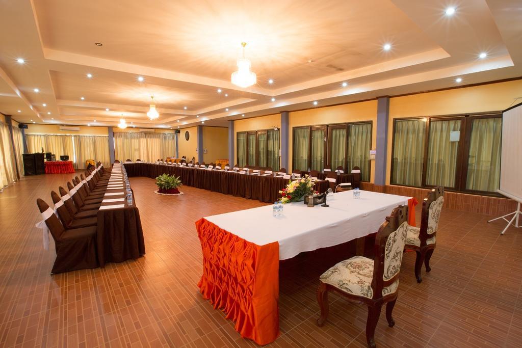 Thavisouk Riverside Hotel Ванг-Виенг Экстерьер фото